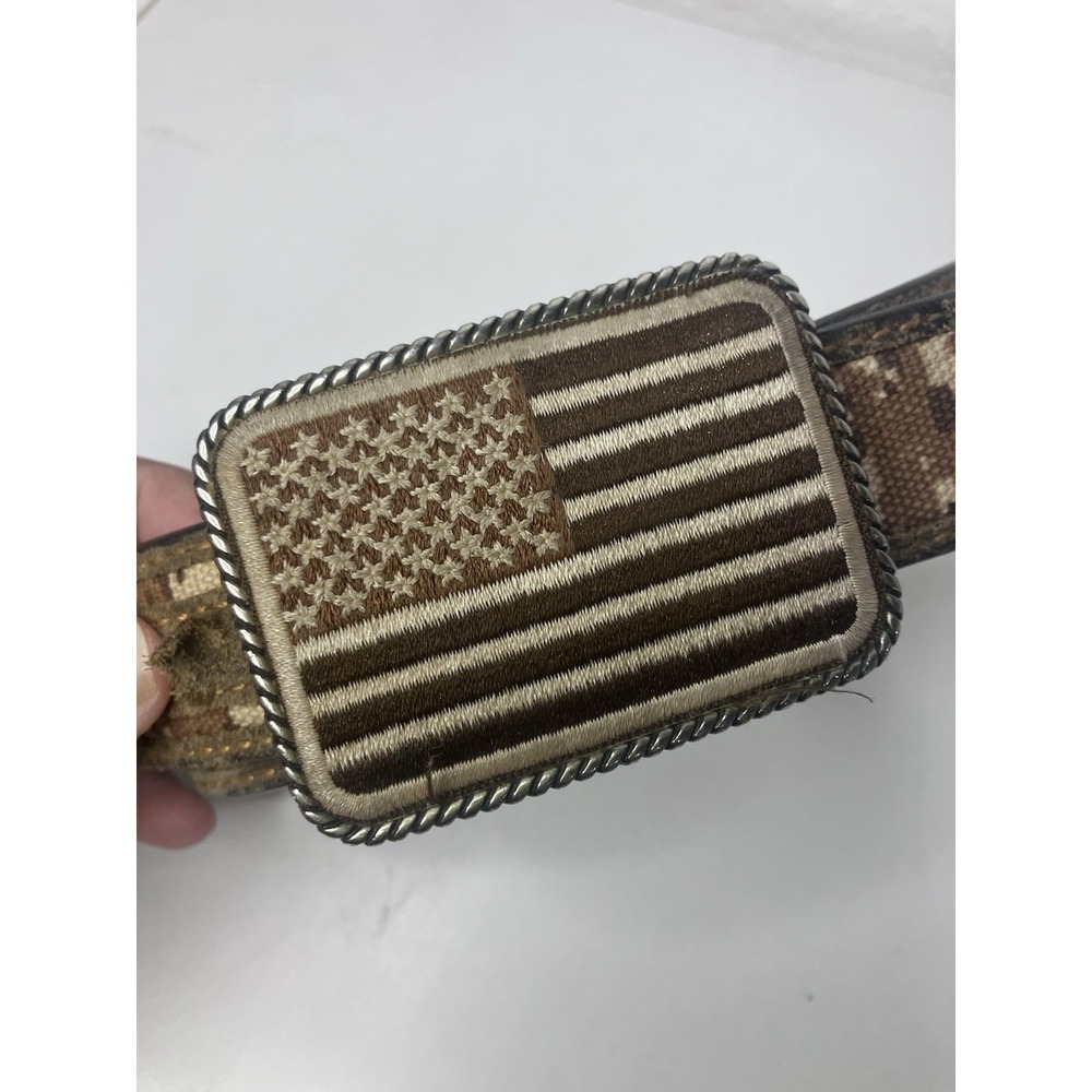 Ariat Kids American Flag Belt Buckle & Digital Camo Strap Aged Bark Boys 20 In - Picture 2 of 11
